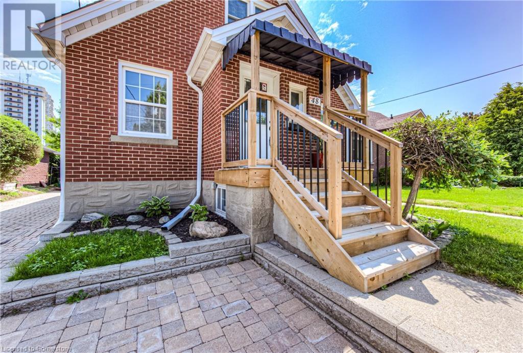 Property Photo: 48 Ellis Avenue ON N2H 4G7