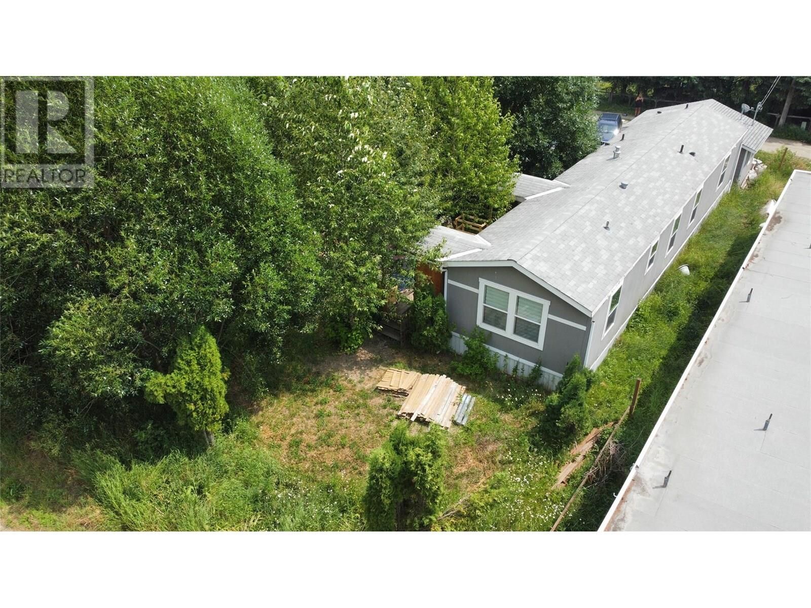 Property Photo: 115 Railway Avenue BC V0G 1Z0