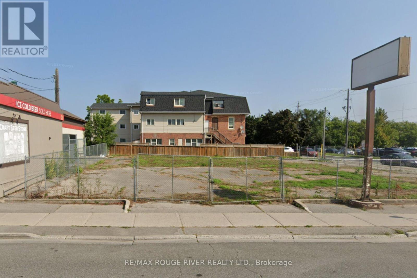 Property Photo:  288 Charlotte Street  ON K9J 2V5 