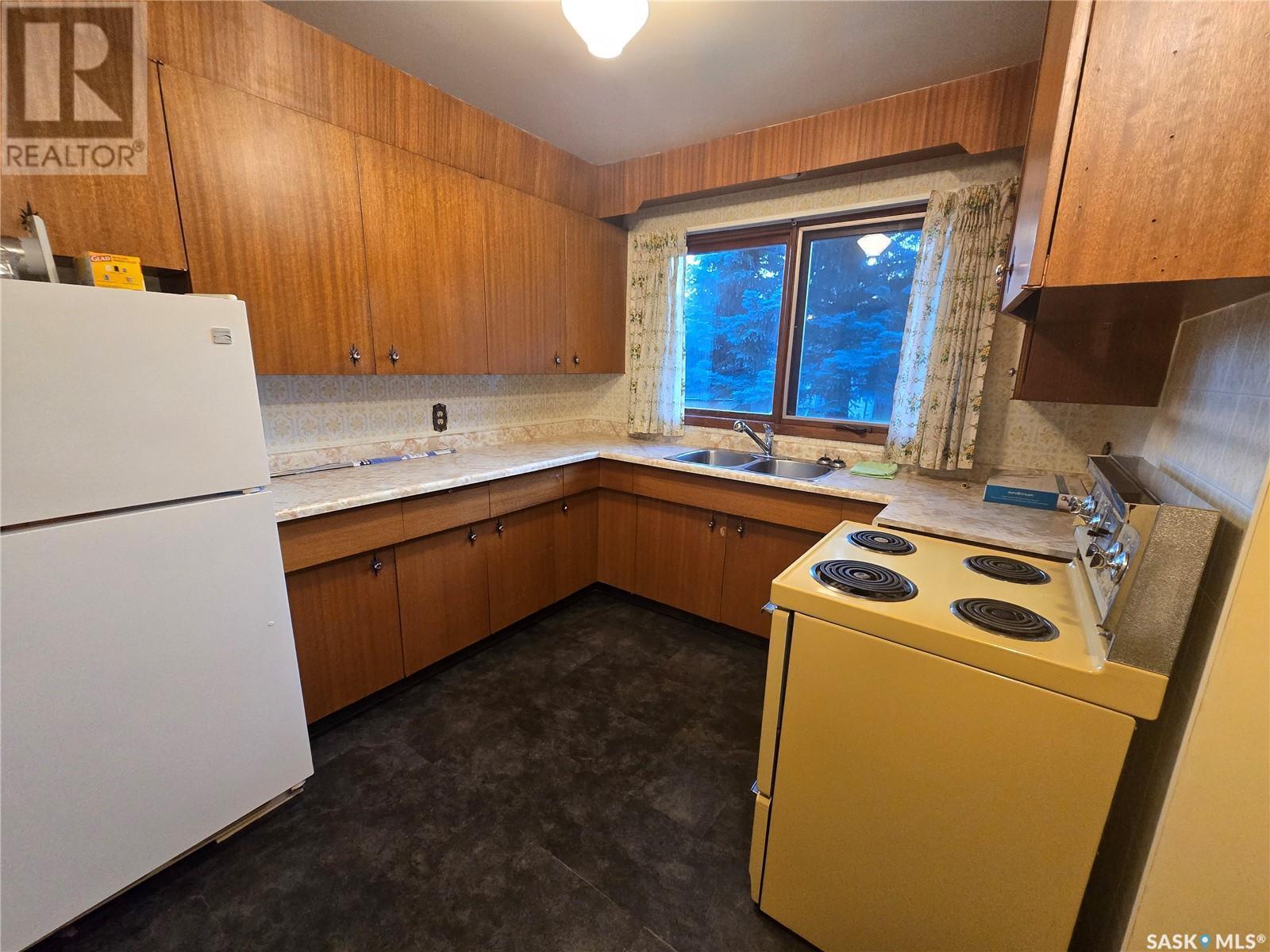 Property Photo: 128 Main Street SK S0G 4T0