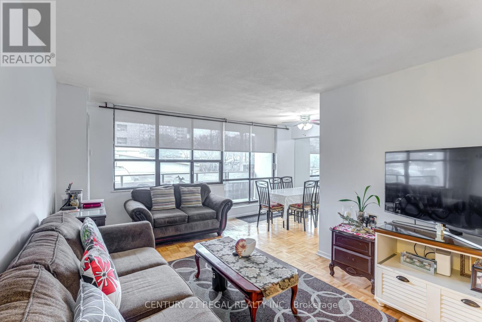 Property Photo: 2721 Victoria Park Avenue 101 ON M1T 3N6