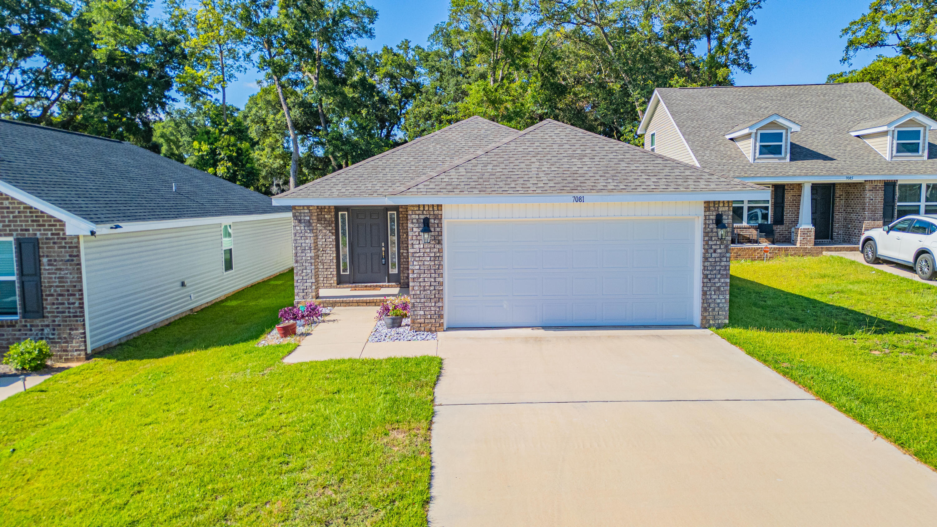 Property Photo: 7081 Sonny Drive FL 32504