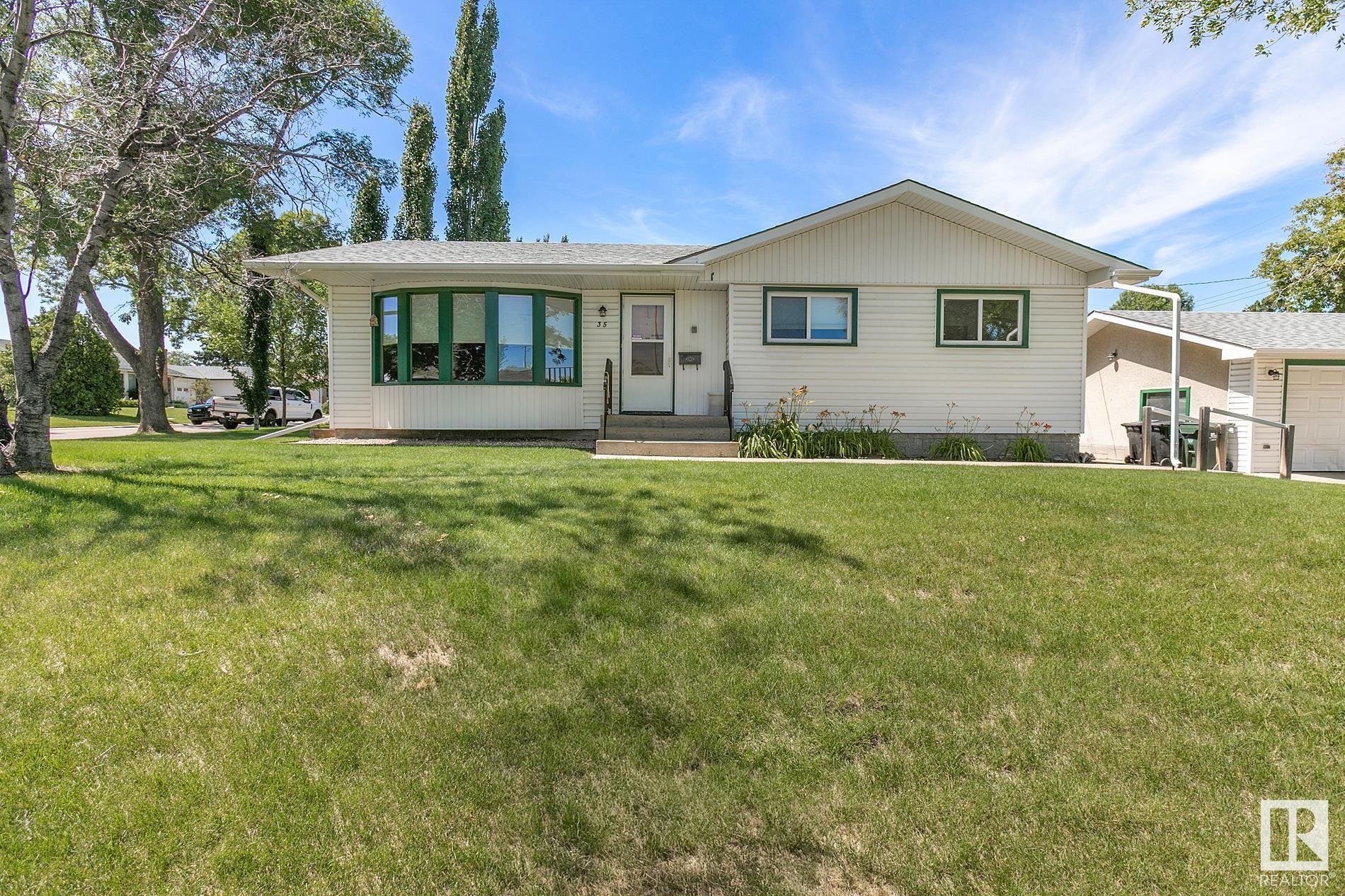 35 Ivy Crescent  Sherwood Park AB T8A 1W3 photo