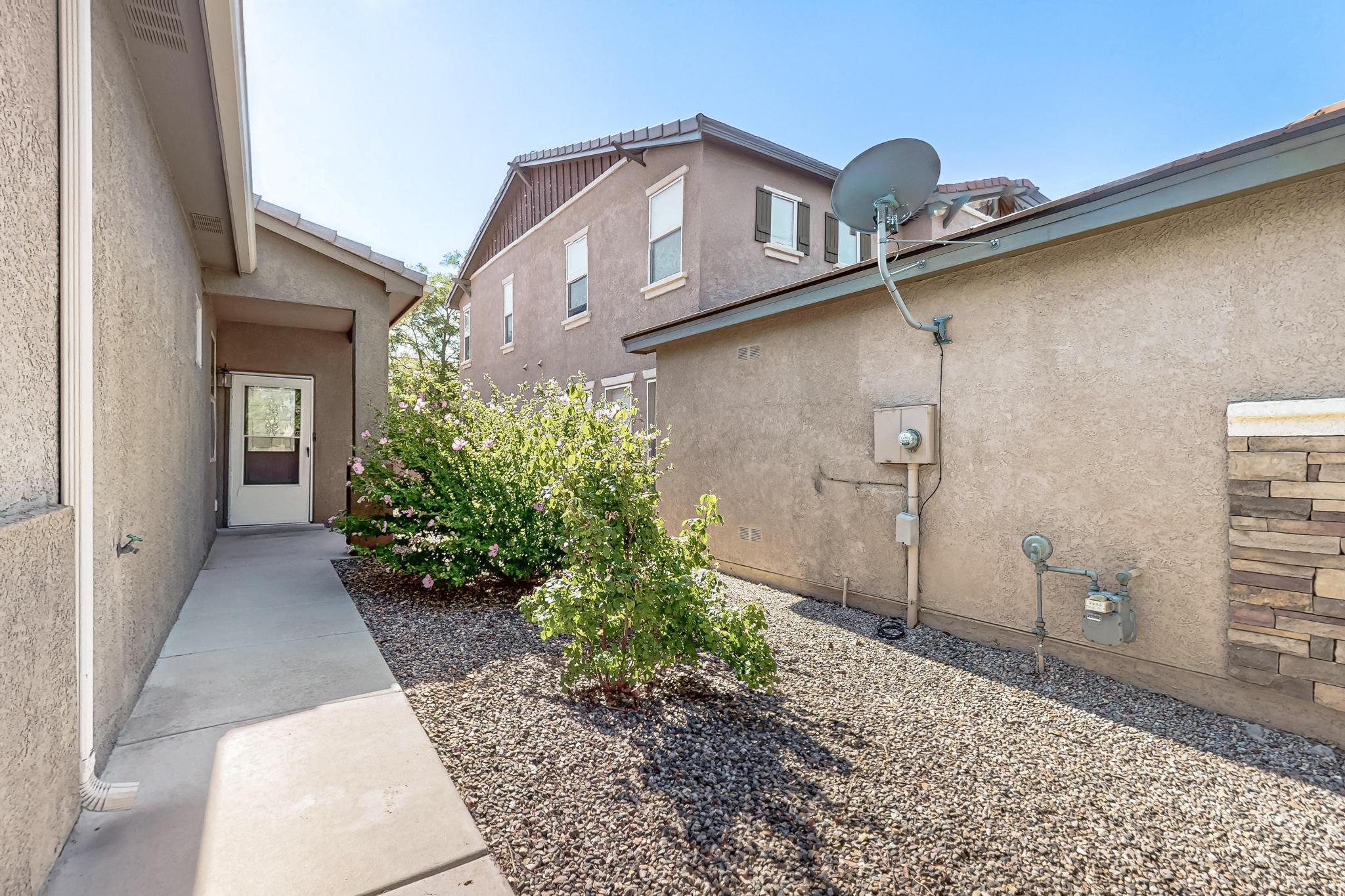 Property Photo: 6820 Old Mesa Drive NW NM 87120