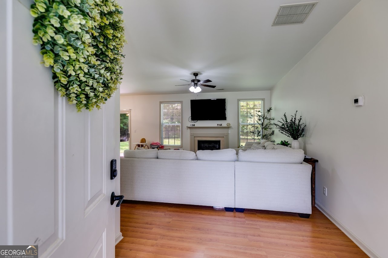 Property Photo: 25 Chemin Place GA 30277