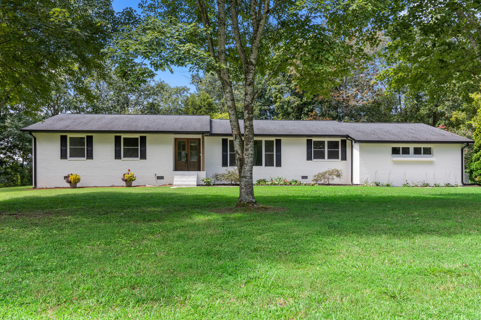 Property Photo: 235 Highland Drive TN 37327
