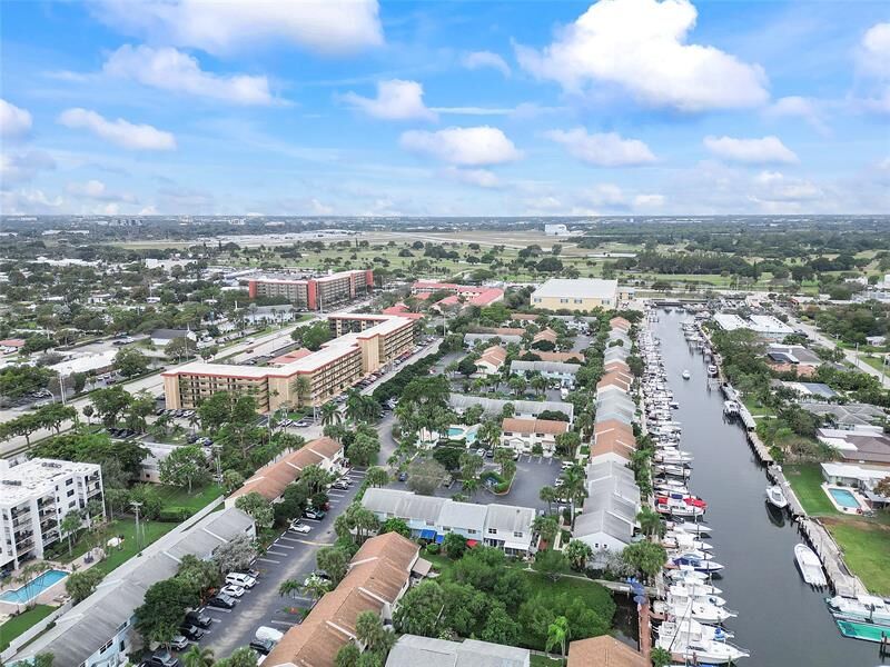 Property Photo:  2623 NE 15th St 2623  FL 33062 