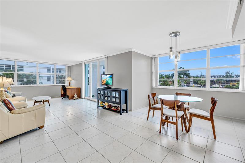 Property Photo: 1170 N Federal Hwy 312 FL 33304