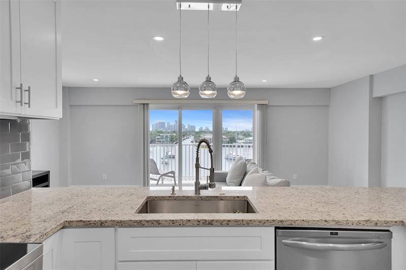 Property Photo:  95 N Birch Rd 601  FL 33304 