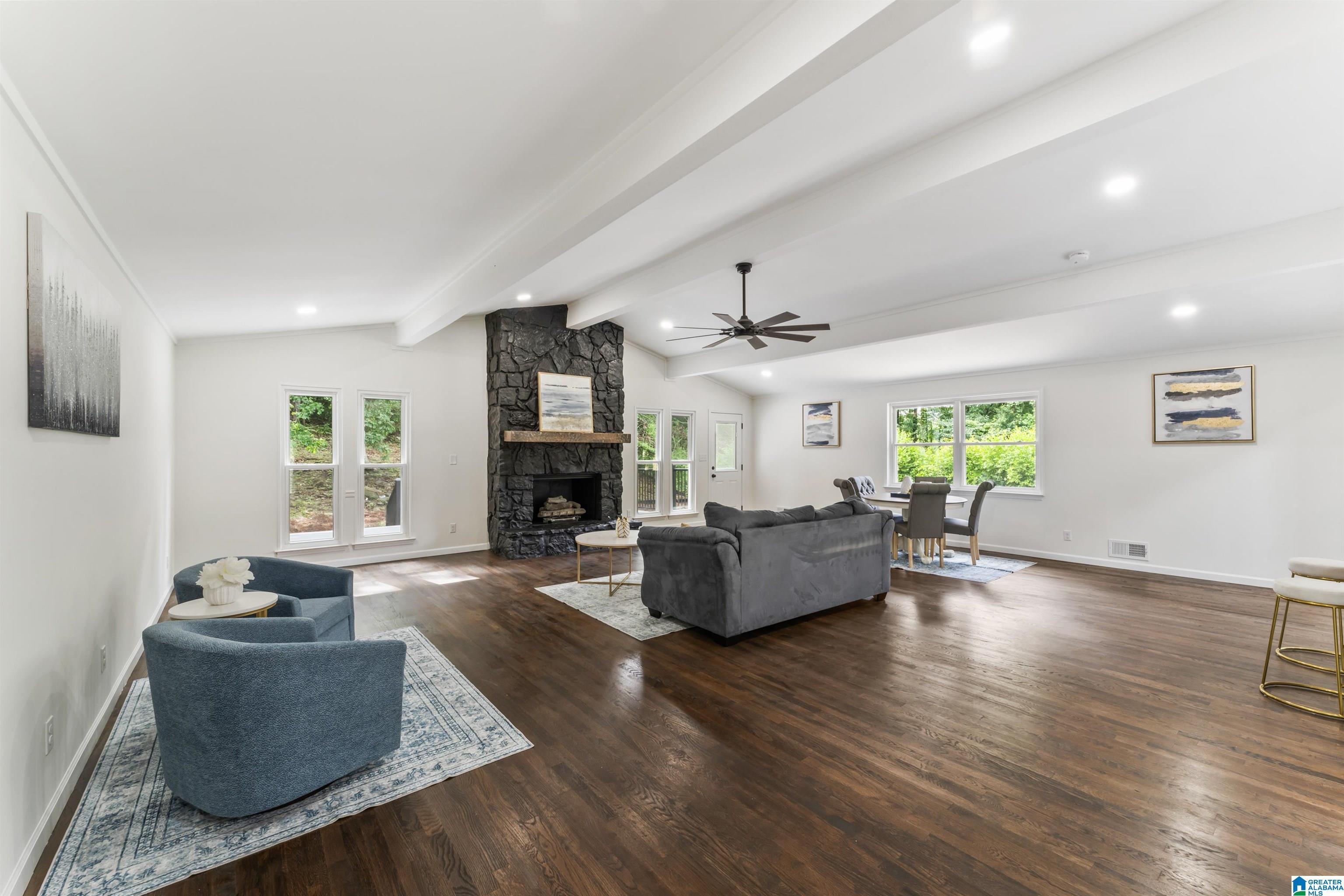 Property Photo:  113 Woodland Circle  AL 35173 