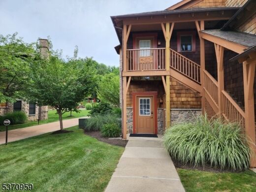 Property Photo:  4 Maple Cres 11  NJ 07462 