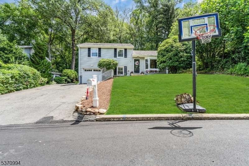 Property Photo: 36 Warren Trl NJ 07834
