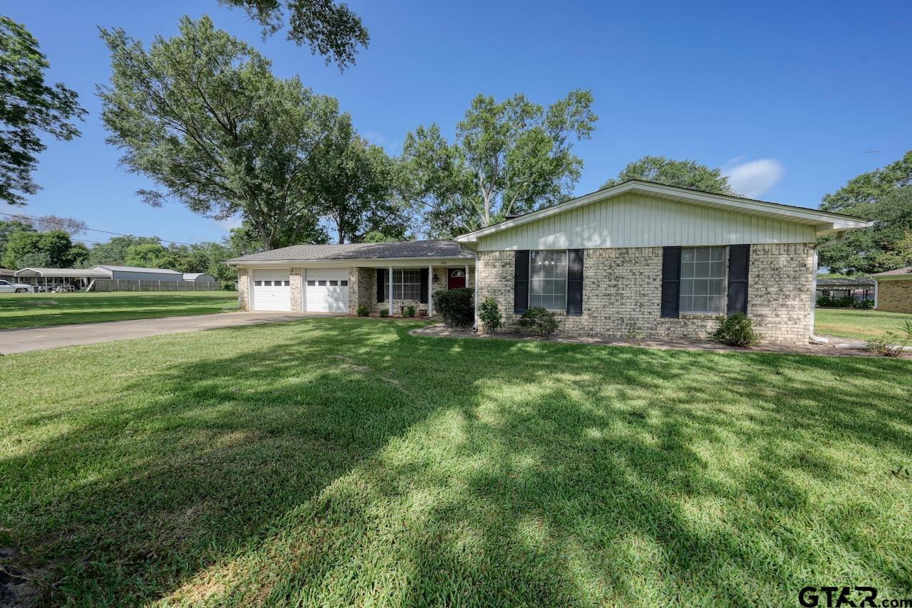 Property Photo:  216 Helen Drive  TX 75771 