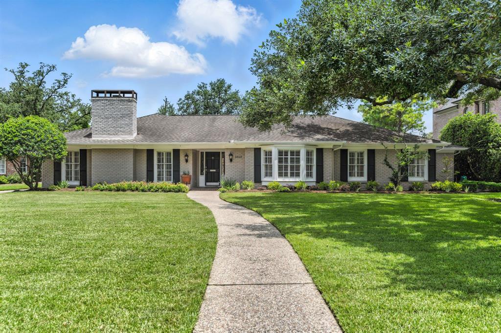5660 Longmont Drive  Houston TX 77056 photo