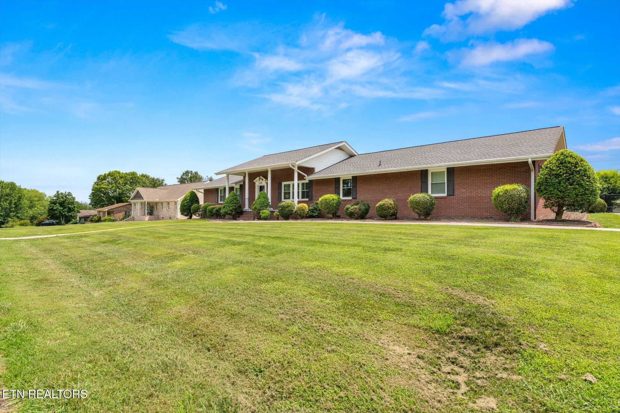Property Photo: 137 County Road 146 TN 37370
