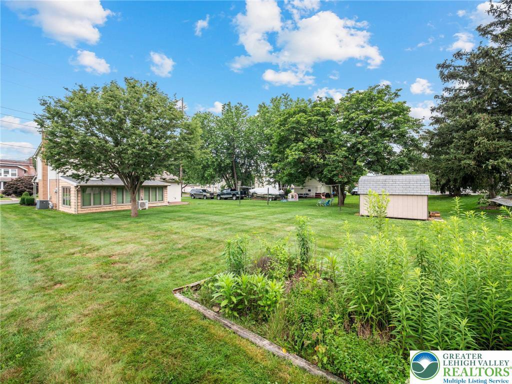 Property Photo: 1214 Pennsylvania Avenue PA 18049