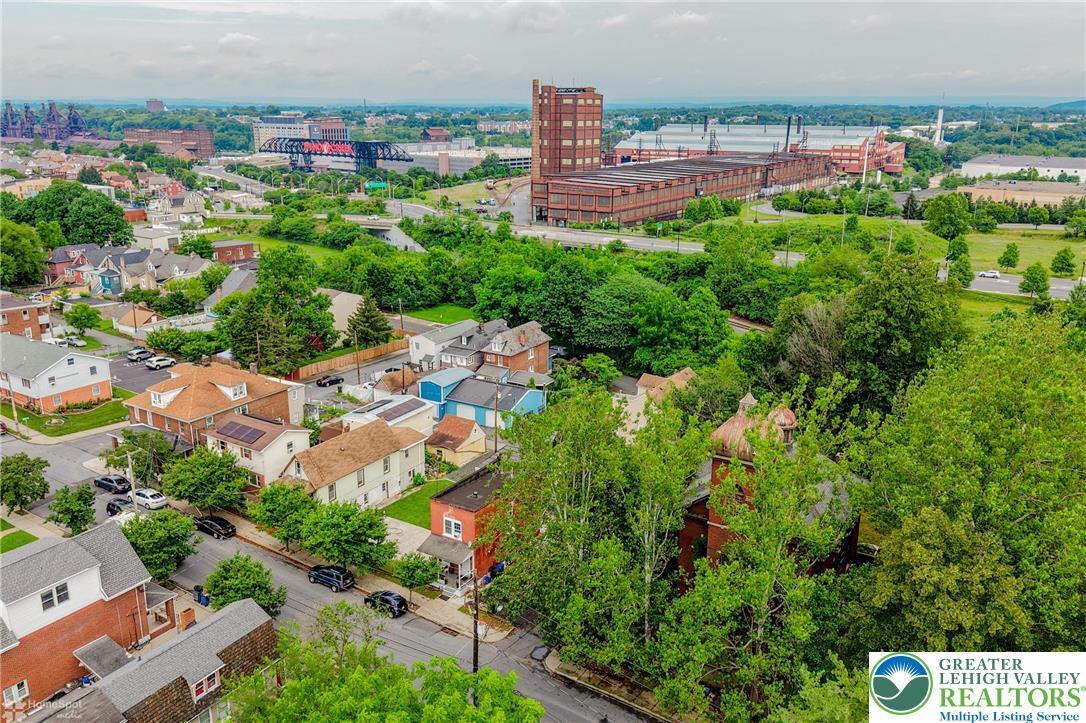 Property Photo: 1521 E 6th Street PA 18015