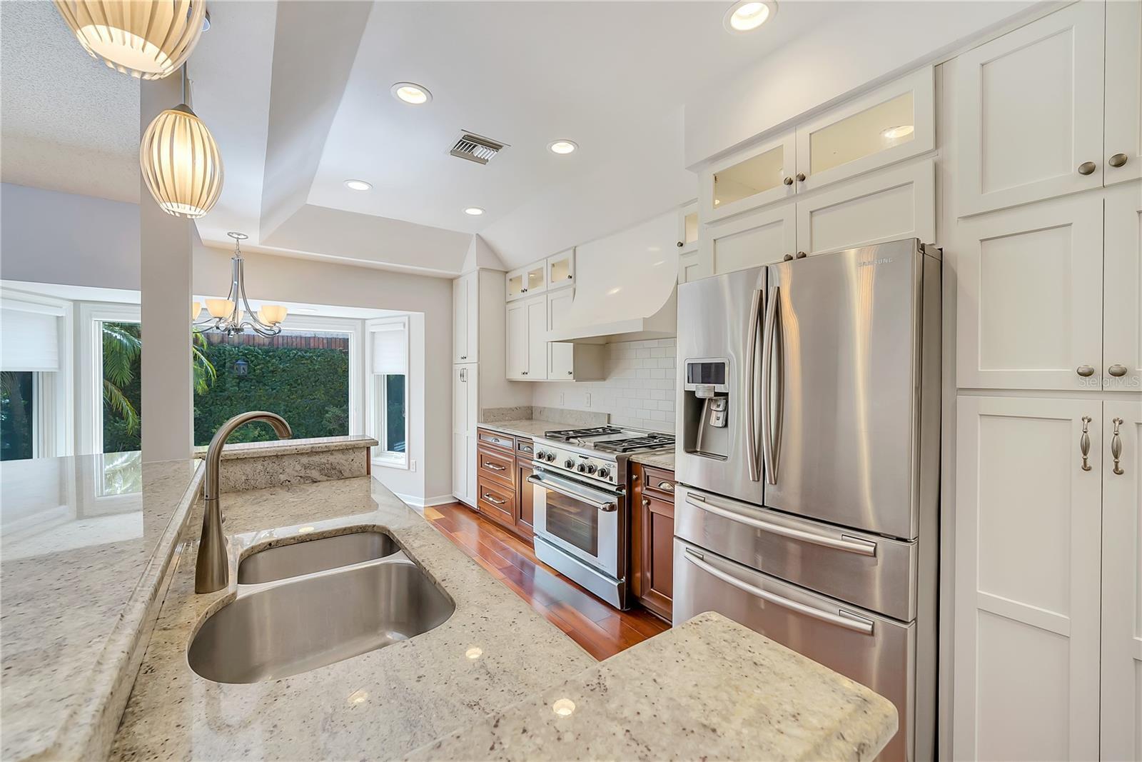 Property Photo: 1856 Turnberry Terrace FL 32804