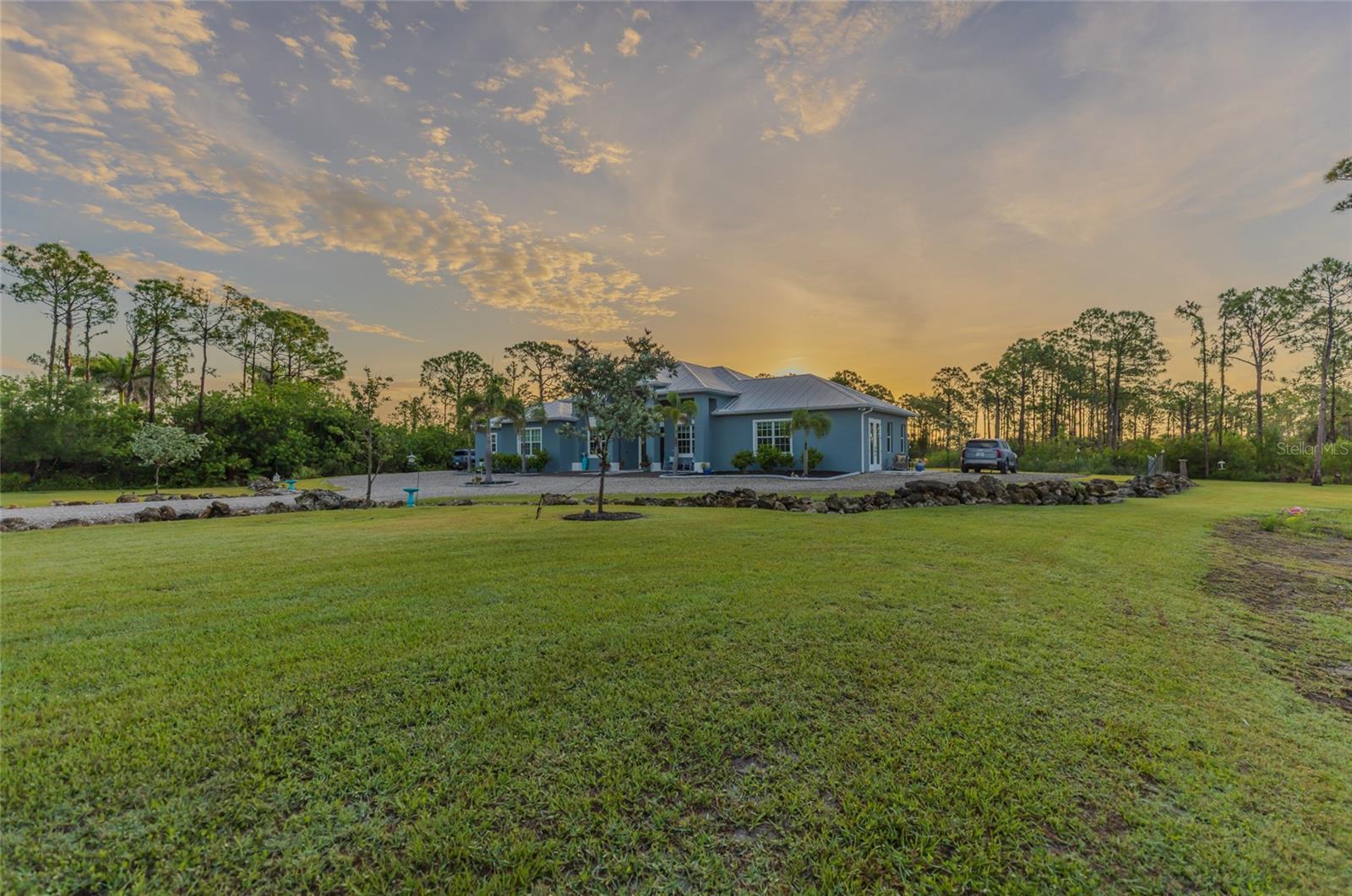 Property Photo: 9016 Falcon Court FL 34293
