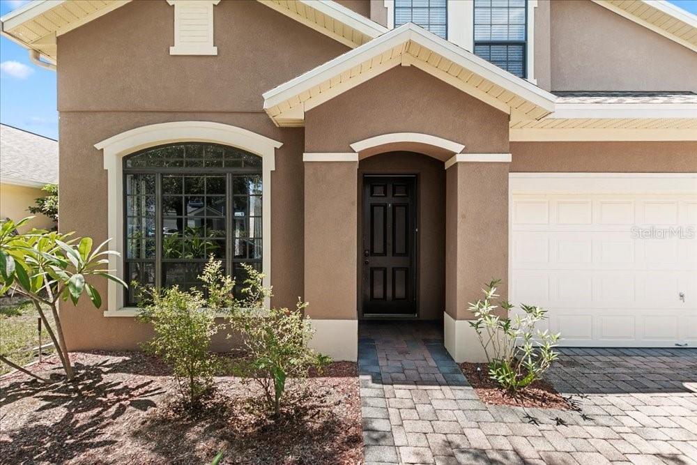 Property Photo: 523 Lake Davenport Circle FL 33837