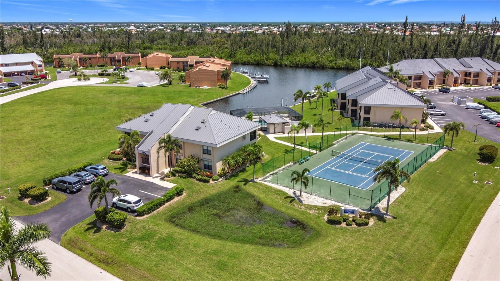 Property Photo:  1335 Rock Dove Court 111  FL 33950 