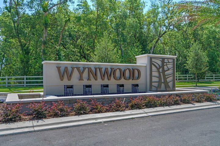 Property Photo: 2074 Ashwood Bluff Drive FL 34761