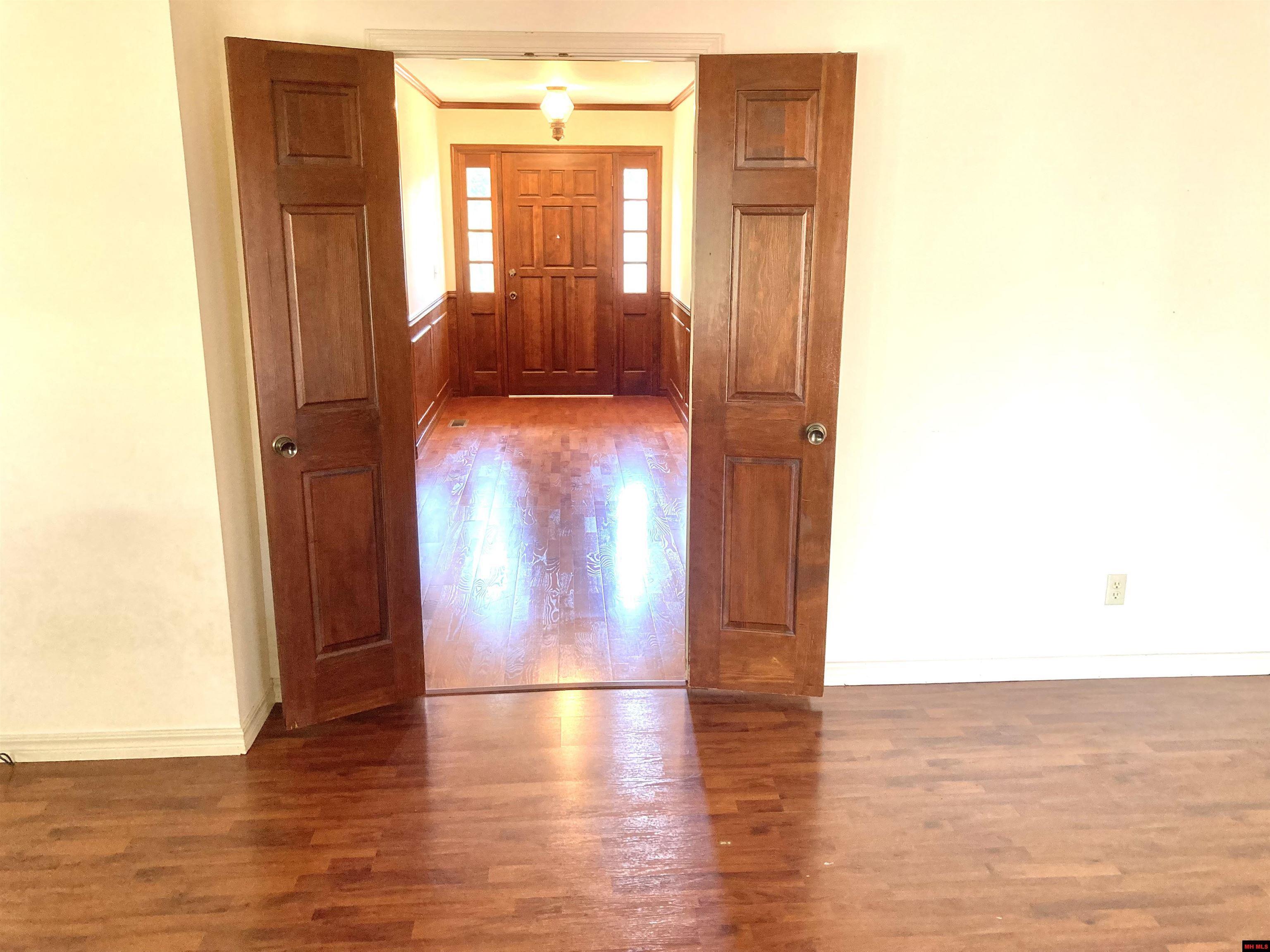 Property Photo: 1512 Manor AR 72653