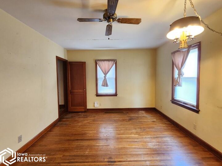 Property Photo:  538 12th Street  IA 50401 