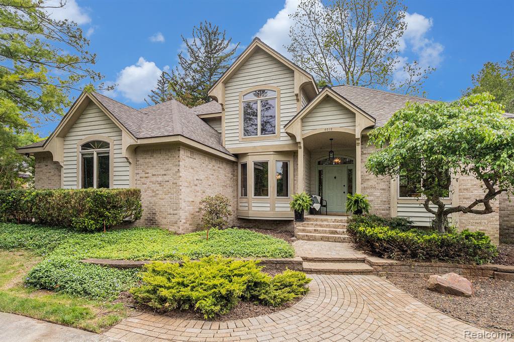 Property Photo:  6512 White Lake Road  MI 48346 1585 