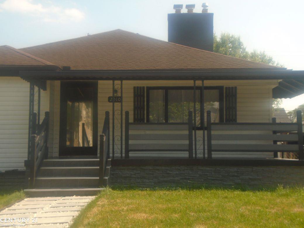 Property Photo: 2010 Kalama Avenue MI 48067