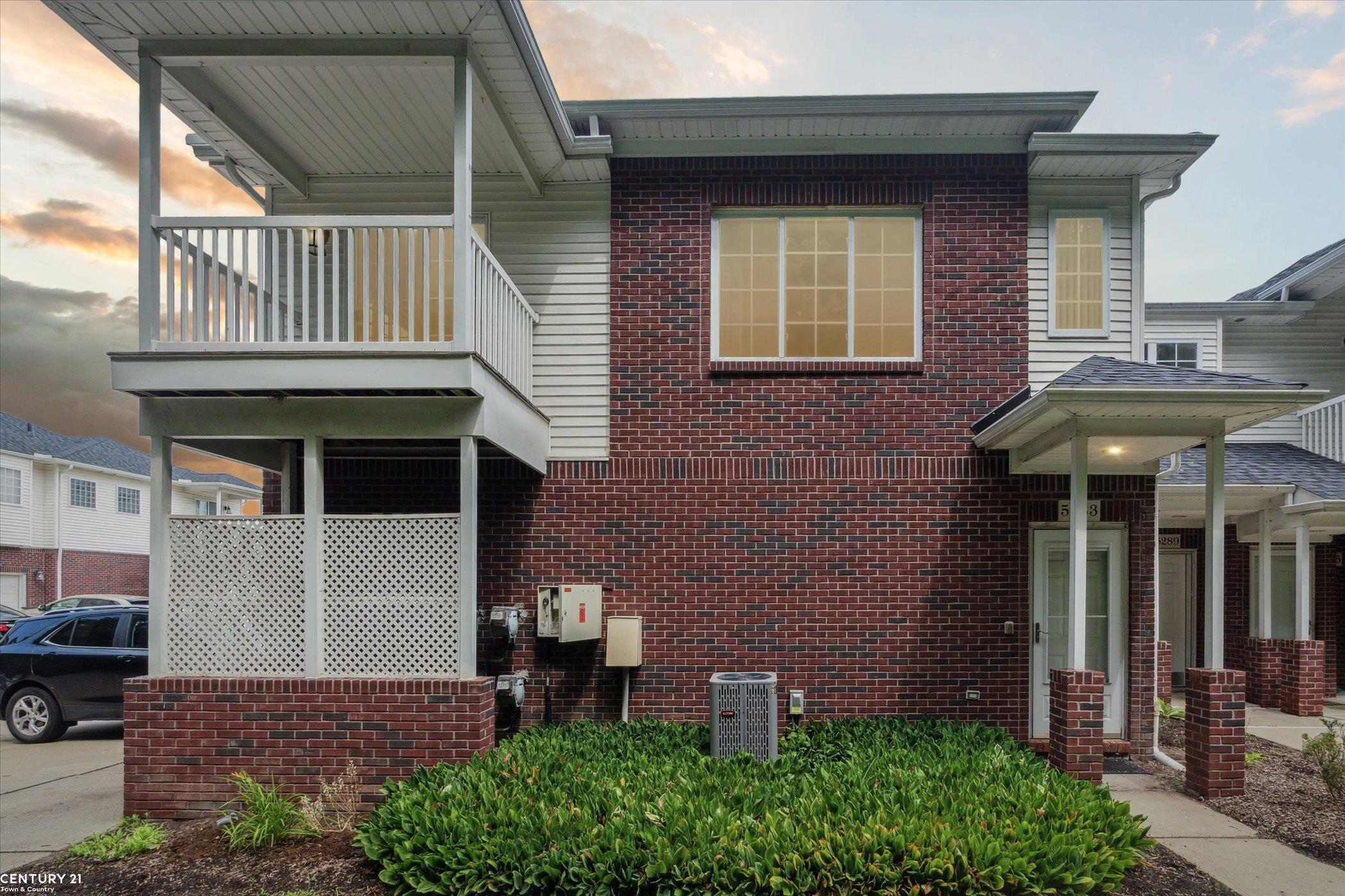 Property Photo: 5283 Twin Oaks Drive MI 48314