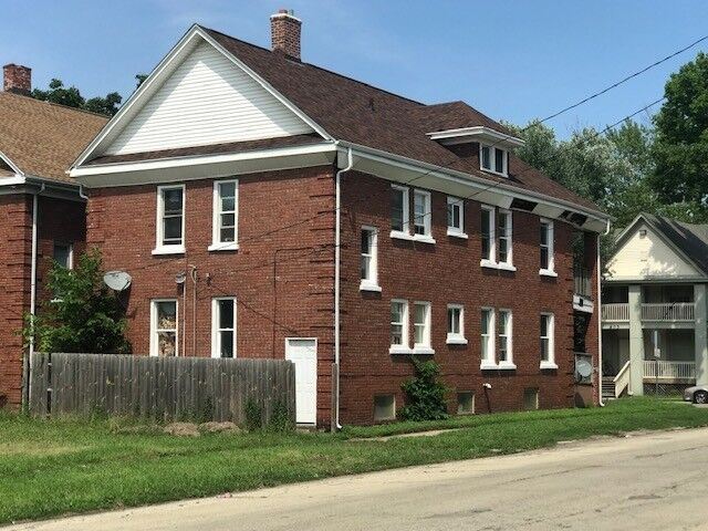 Property Photo:  602-604 Woodlawn Avenue  IL 61103 