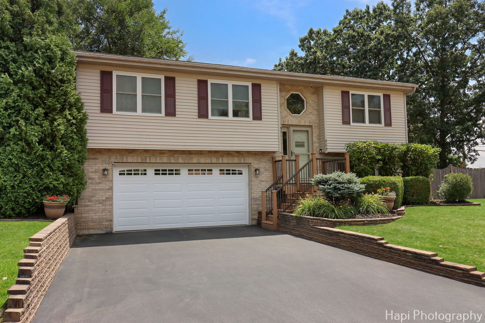 Property Photo:  809 W Sheridan Road  IL 60051 