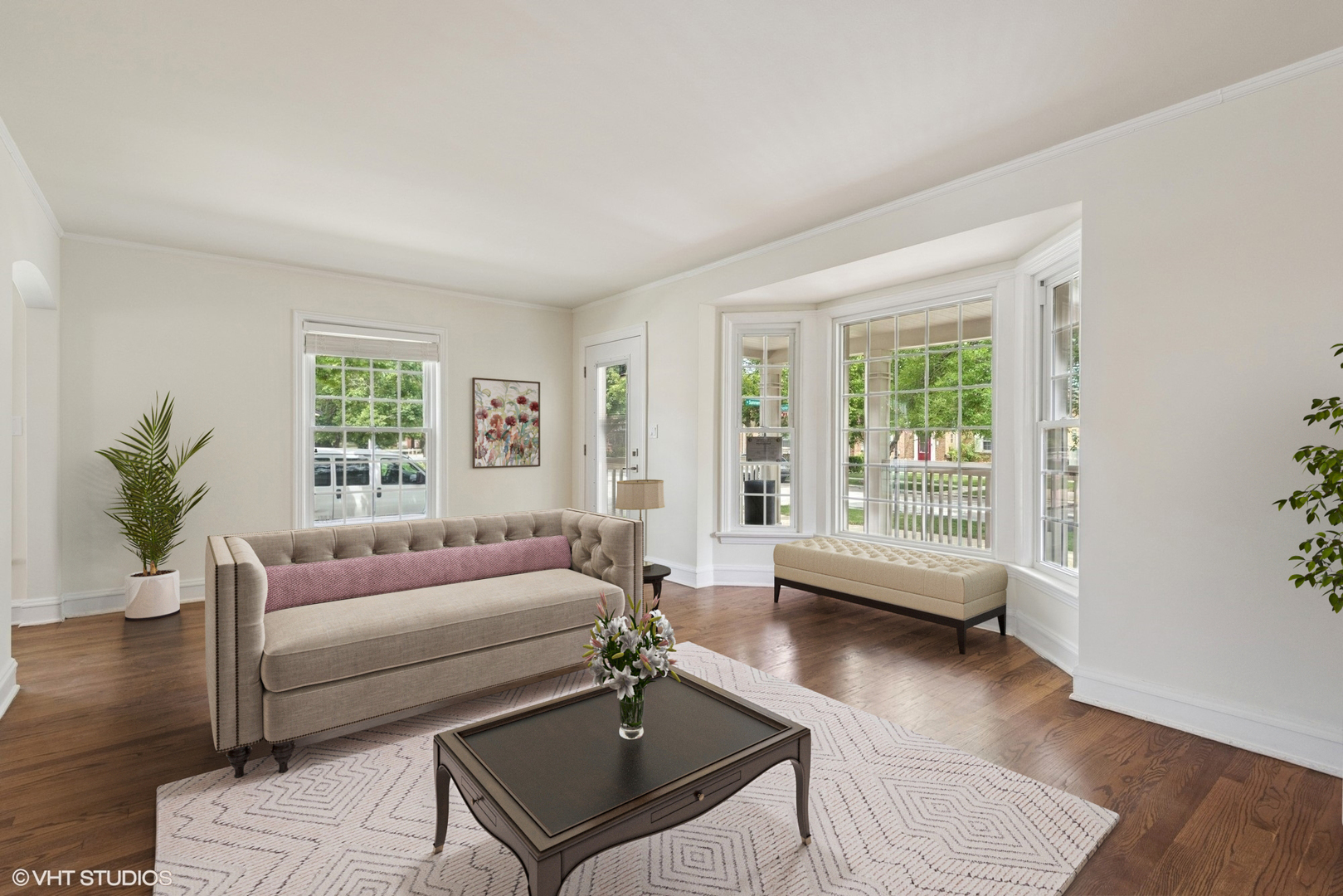 Property Photo:  5320 N Oriole Avenue  IL 60656 