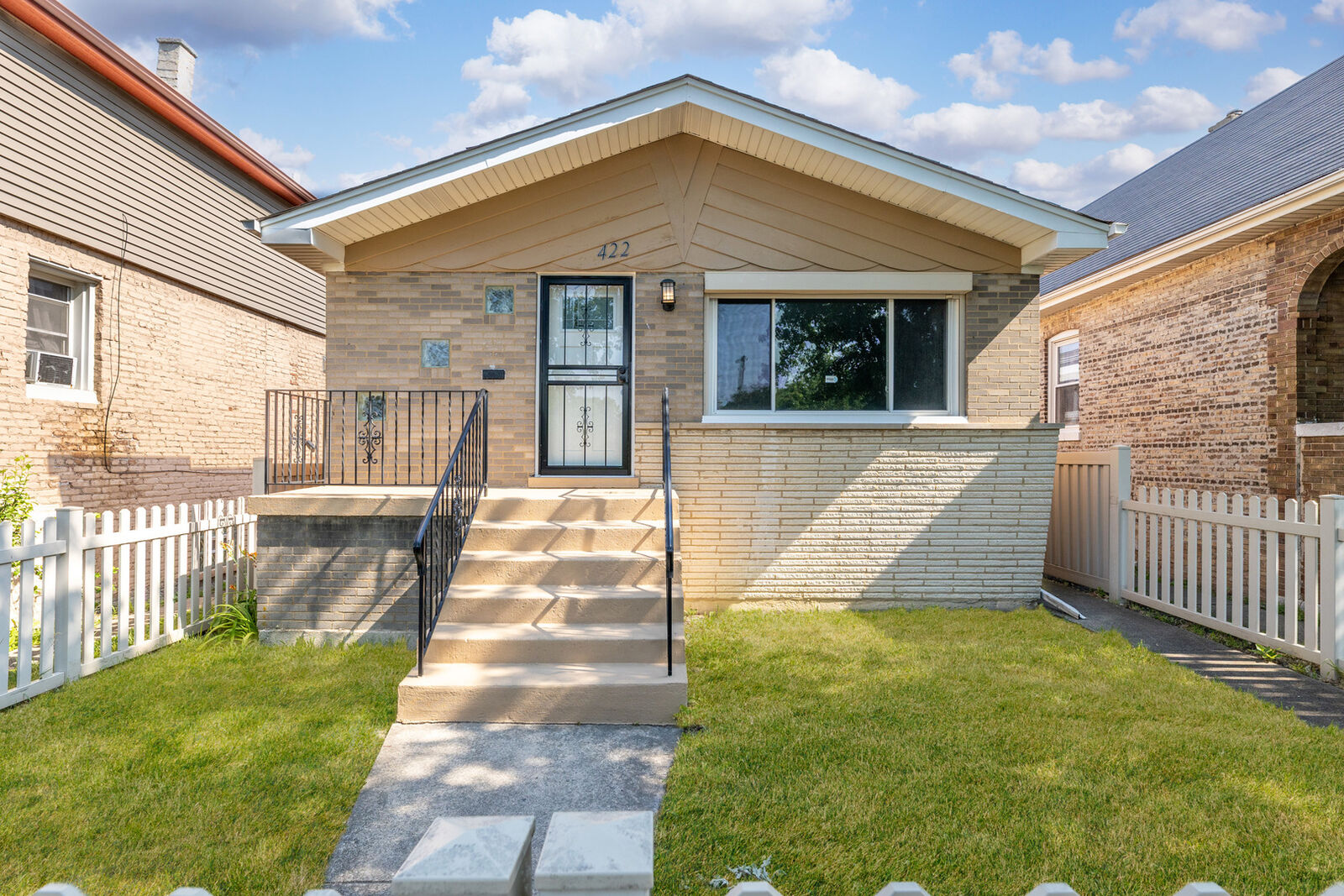 Property Photo:  422 W 98th Place  IL 60628 