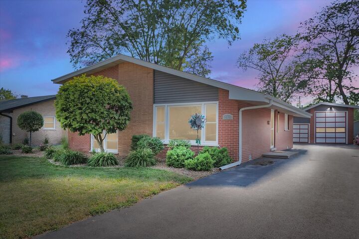 Property Photo:  17436 71st Avenue  IL 60477 
