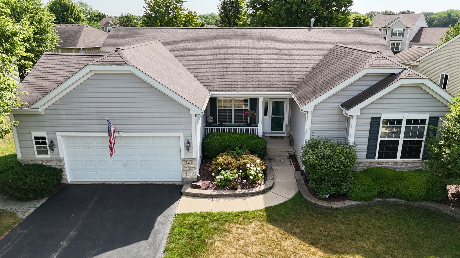 424 Riverbend Drive  Genoa IL 60135 photo
