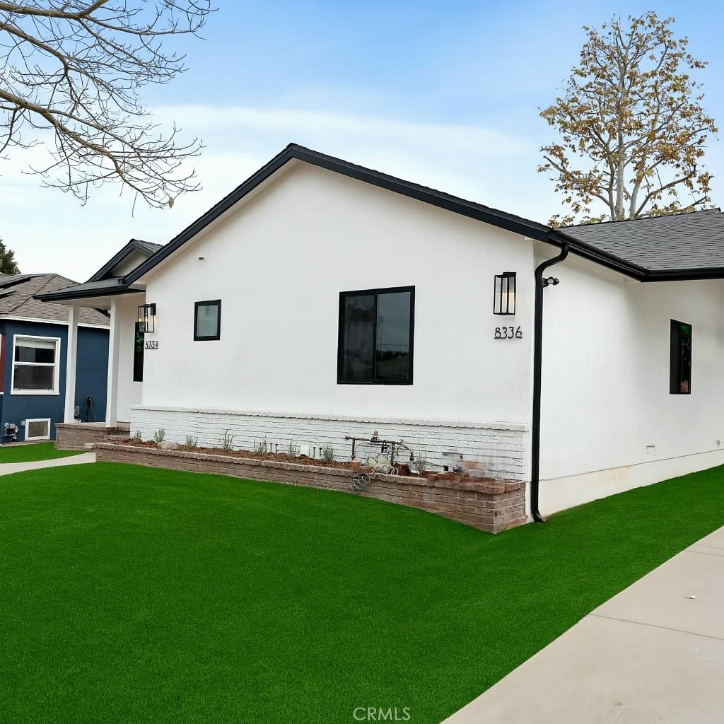 Property Photo:  8334 Winsford Avenue  CA 90045 