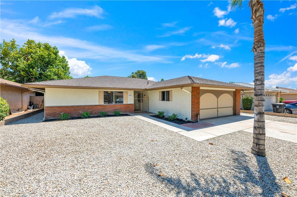 Property Photo: 1755 Matthew Lane CA 92545