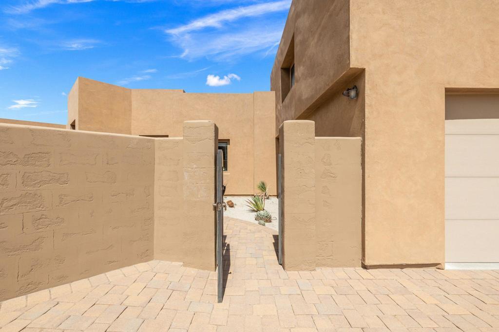 Property Photo: 61474 Hanging Rock Lane CA 92561