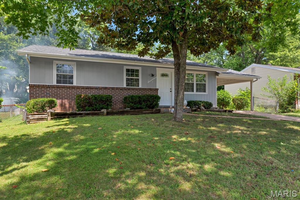 Property Photo: 17 Edward Drive MO 63304