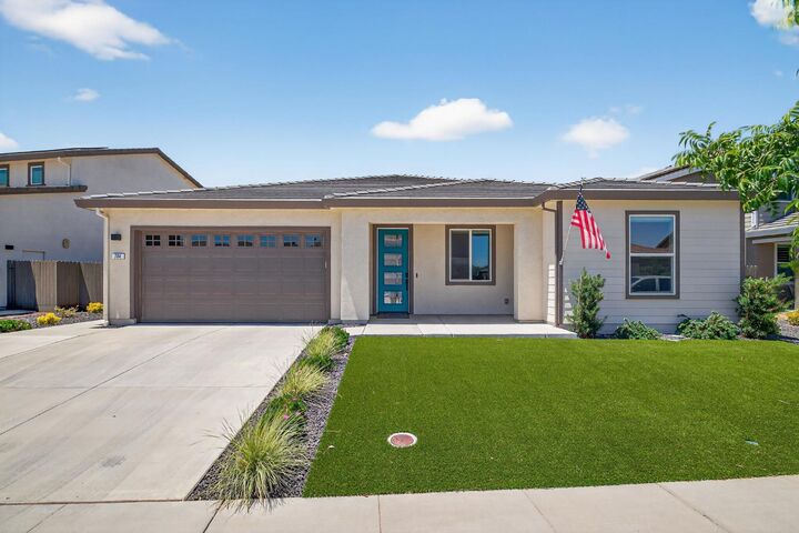 Property Photo:  784 Cross Creek Lane  CA 95648 