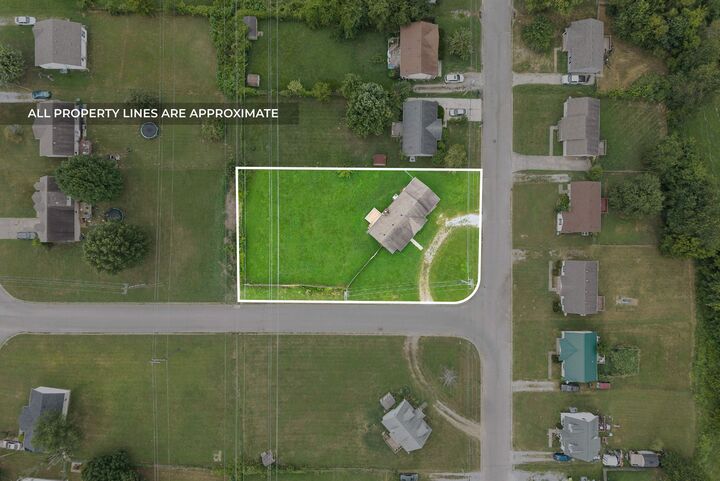 Property Photo: 1626 Hannibal Dr KY 42262
