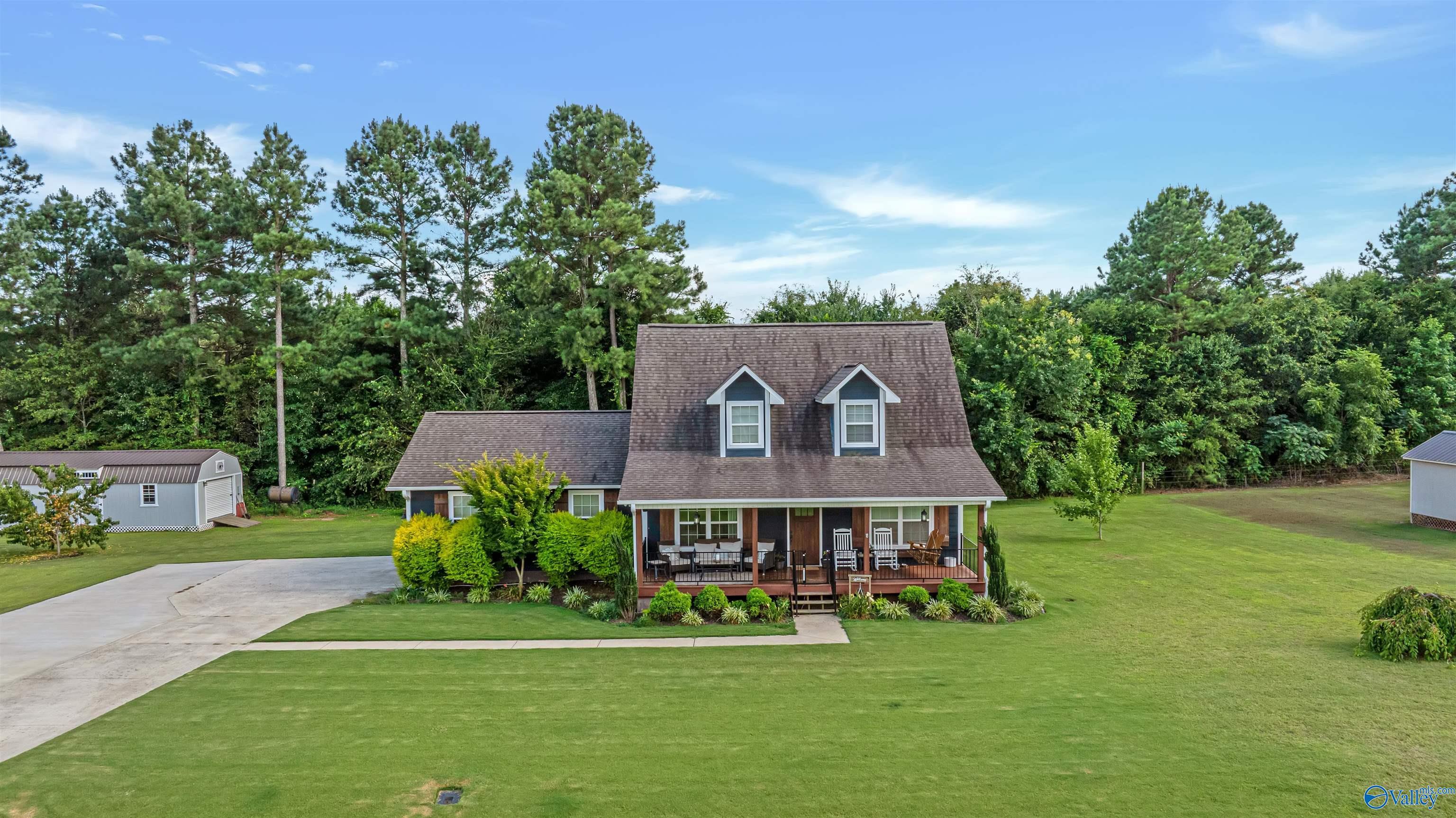 Property Photo: 157 Deer Street AL 35986