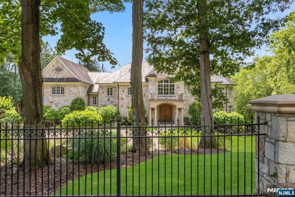 Property Photo:  27 Marie Major Drive  NJ 07620 
