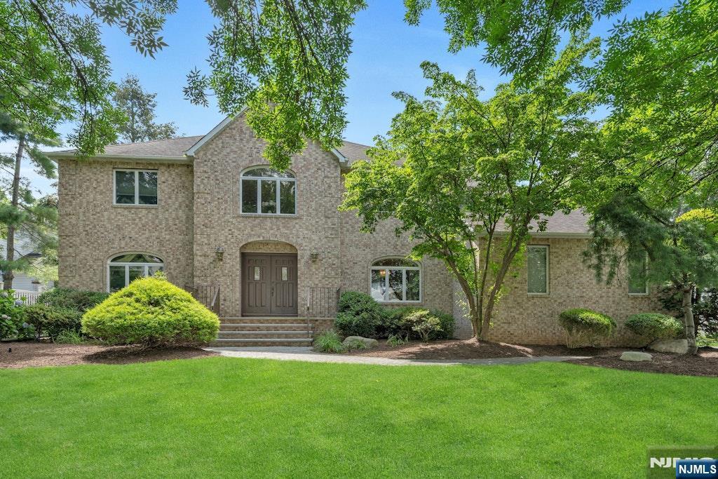 Property Photo:  206 Paul Court  NJ 07652 