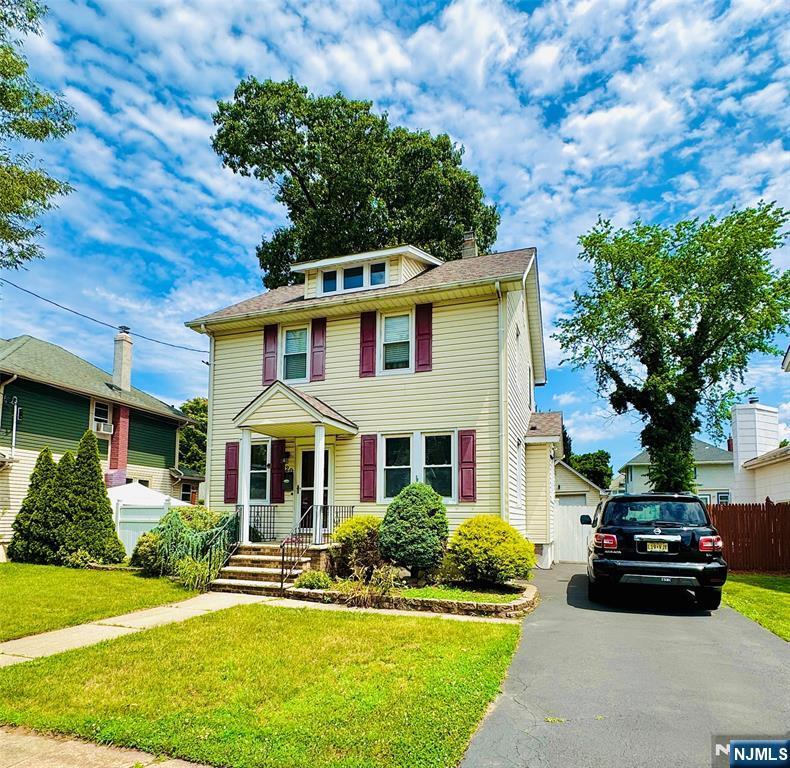 20 Chestnut Avenue  Rochelle Park NJ 07662 photo