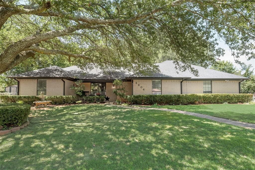 Property Photo:  4604 Bello Vista Circle  TX 75090 