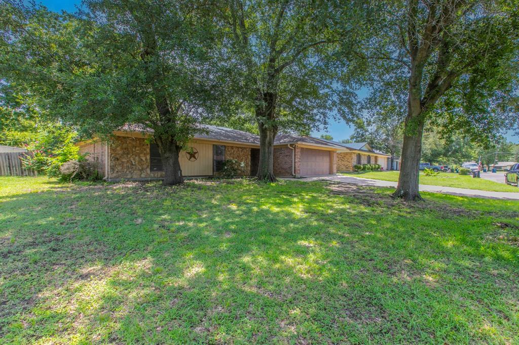 3105 Oakridge Drive  Corsicana TX 75110 photo