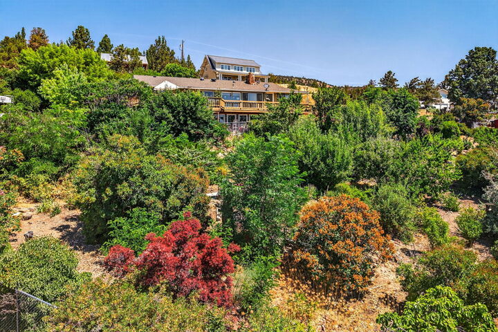 Property Photo:  11666 NW Lister Avenue  OR 97754 